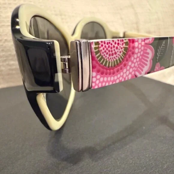 New-Unworn VERA BRADLEY 56mm Round Sunglasses -Floral - Picture 2 of 11